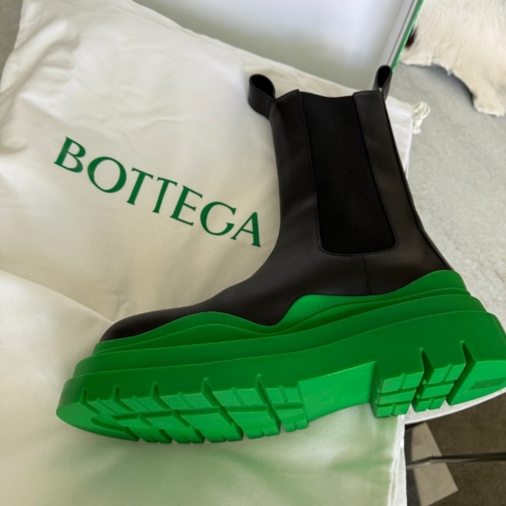 Bottega Veneta 630284 Military Calf Black Leather BV Green Black Tire Boots, 44+ - Picture 12 of 12